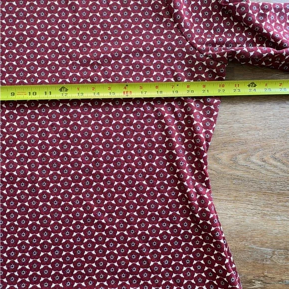 Gabi Fresh x FASHION TO FIGURE Women Turtleneck Sweater Size 3 - Picture 5 of 9